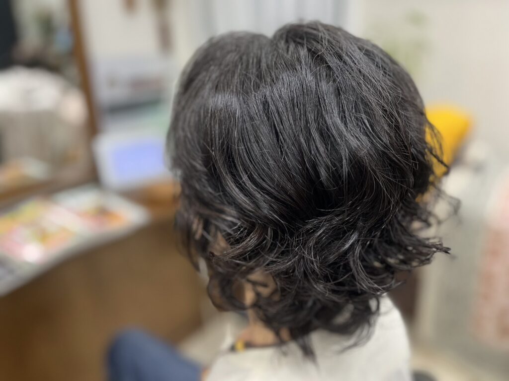 ウェーブヘアー（マレーアレナータ）